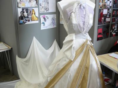 photograph of Bridal Dress - click for fullsize image